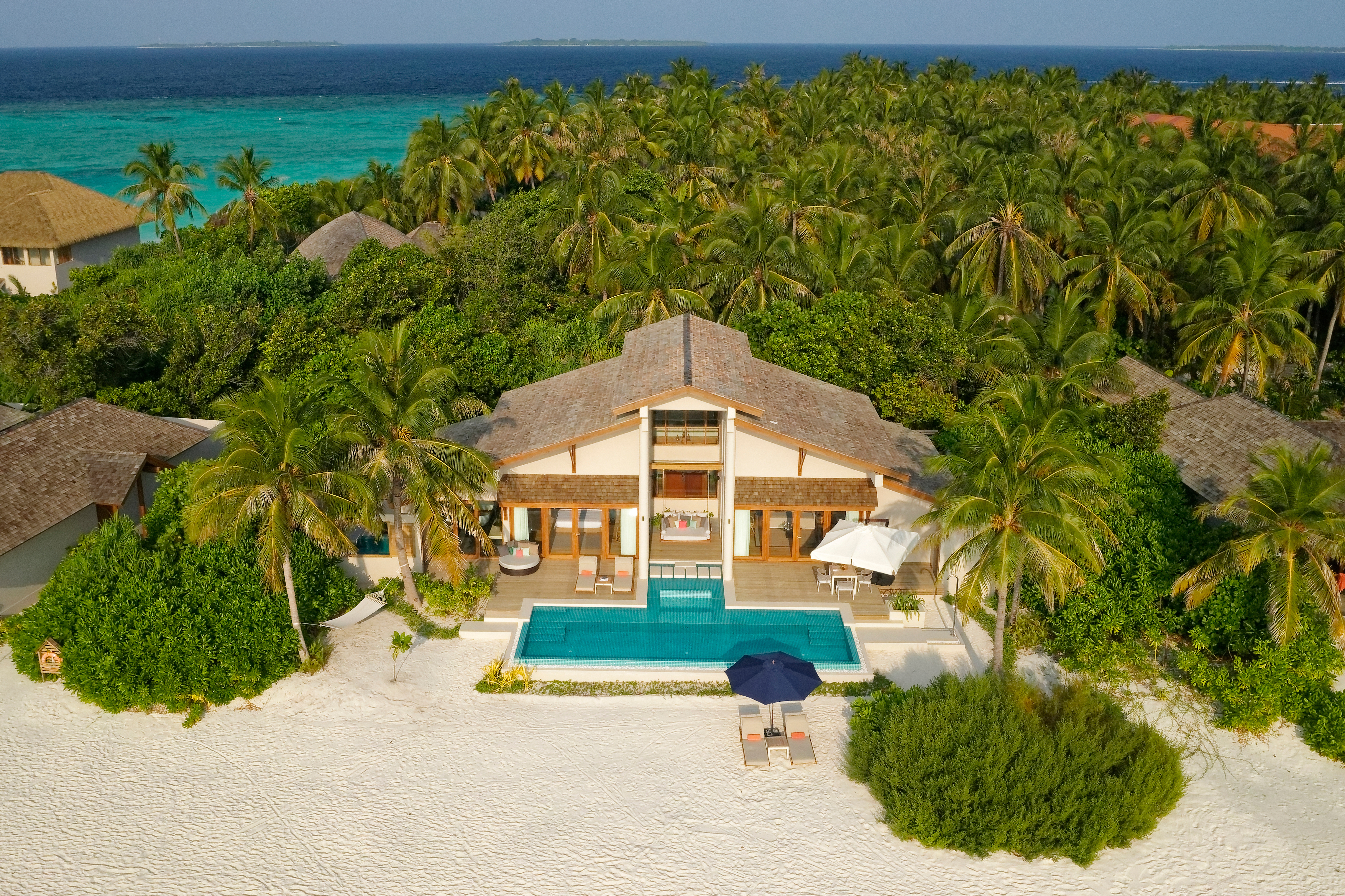 Emerald Faarufushi_Two Bedroom Presidential Beach Villa with Pool_Exterior